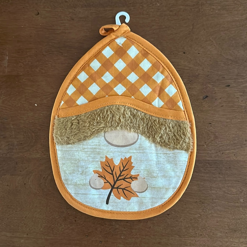 🌵 3/$15 Fall Rust Orange Gnome Pot Mitt very soft faux Fur (see description)